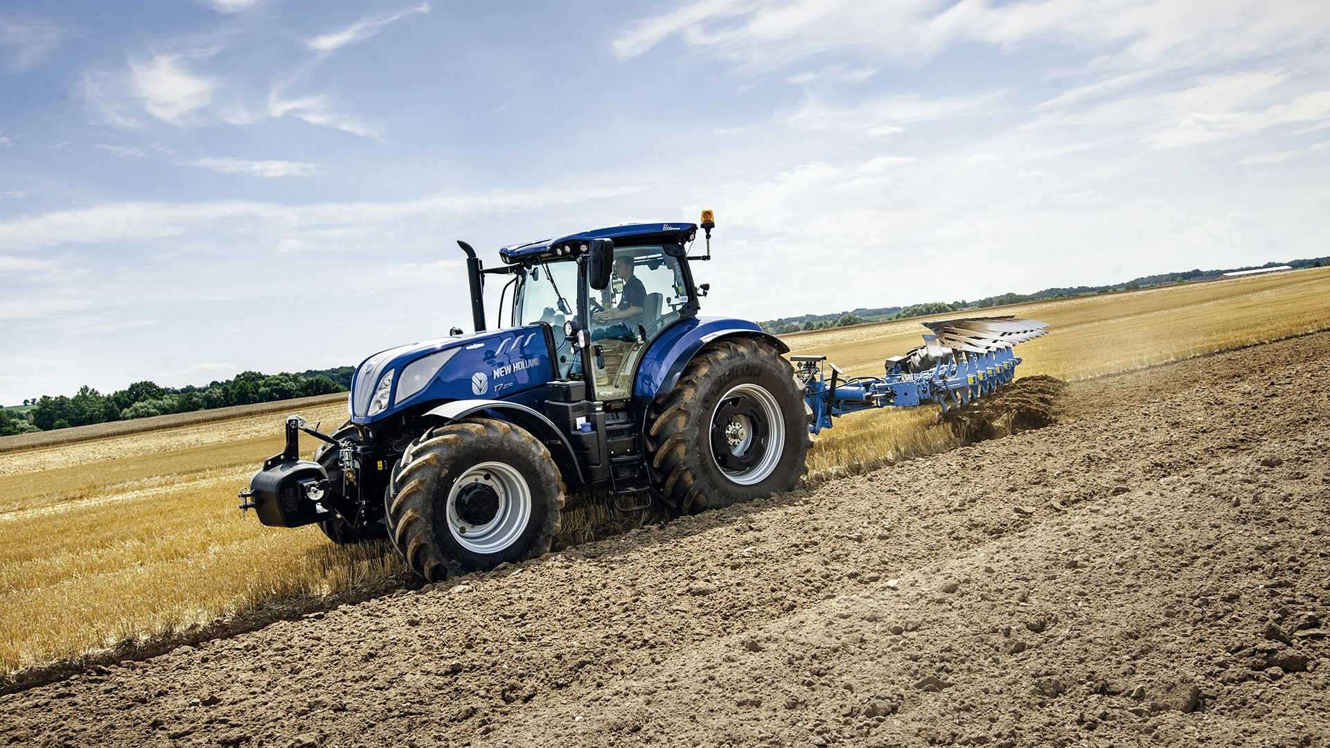 Trator T7 SWB