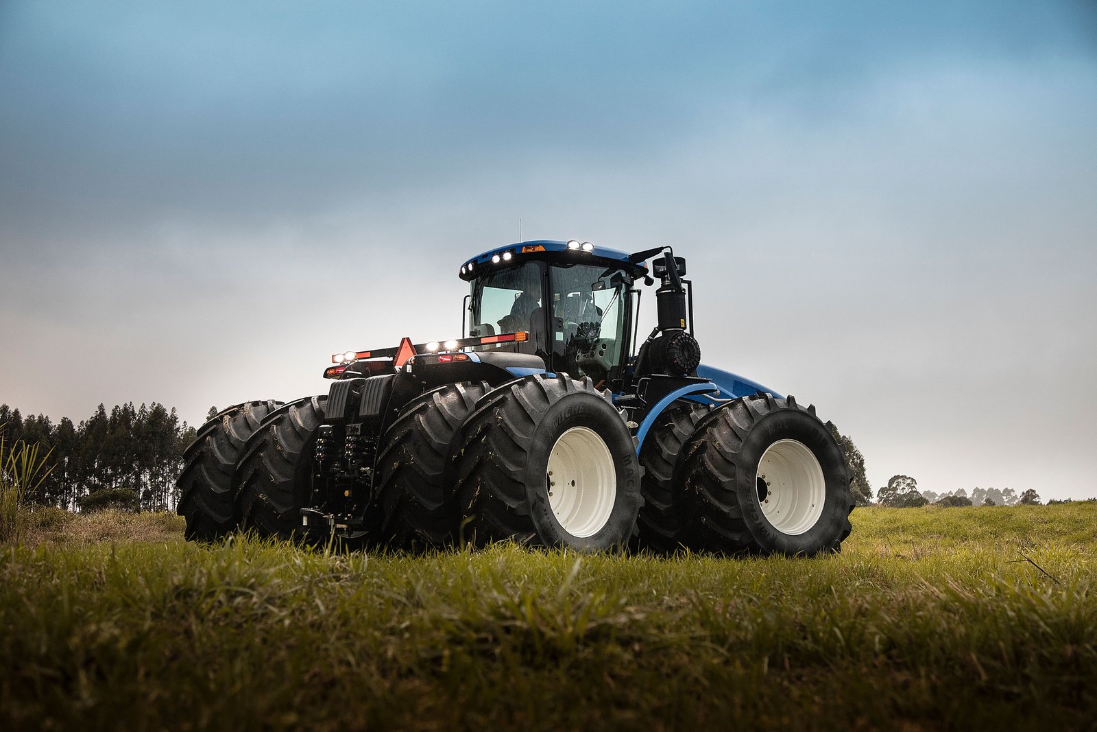 Trator T9 PLM Intelligence